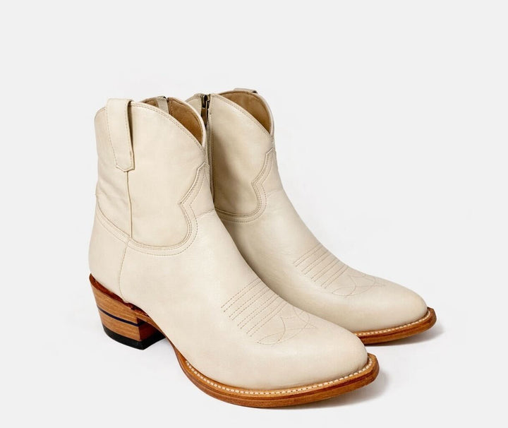 The Rainey women's ankle boot in Destination Nowhere Cream