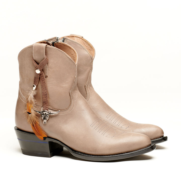 New Cabin Brown with Longhorn Charm