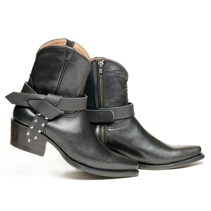 Friesian Dressage Black